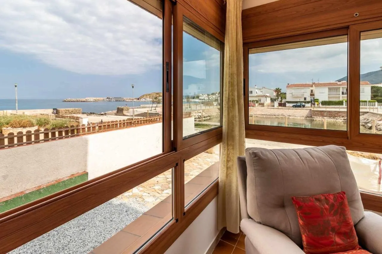 SANT CARLES 20 apartamento soleado con vistas al mar Gerona